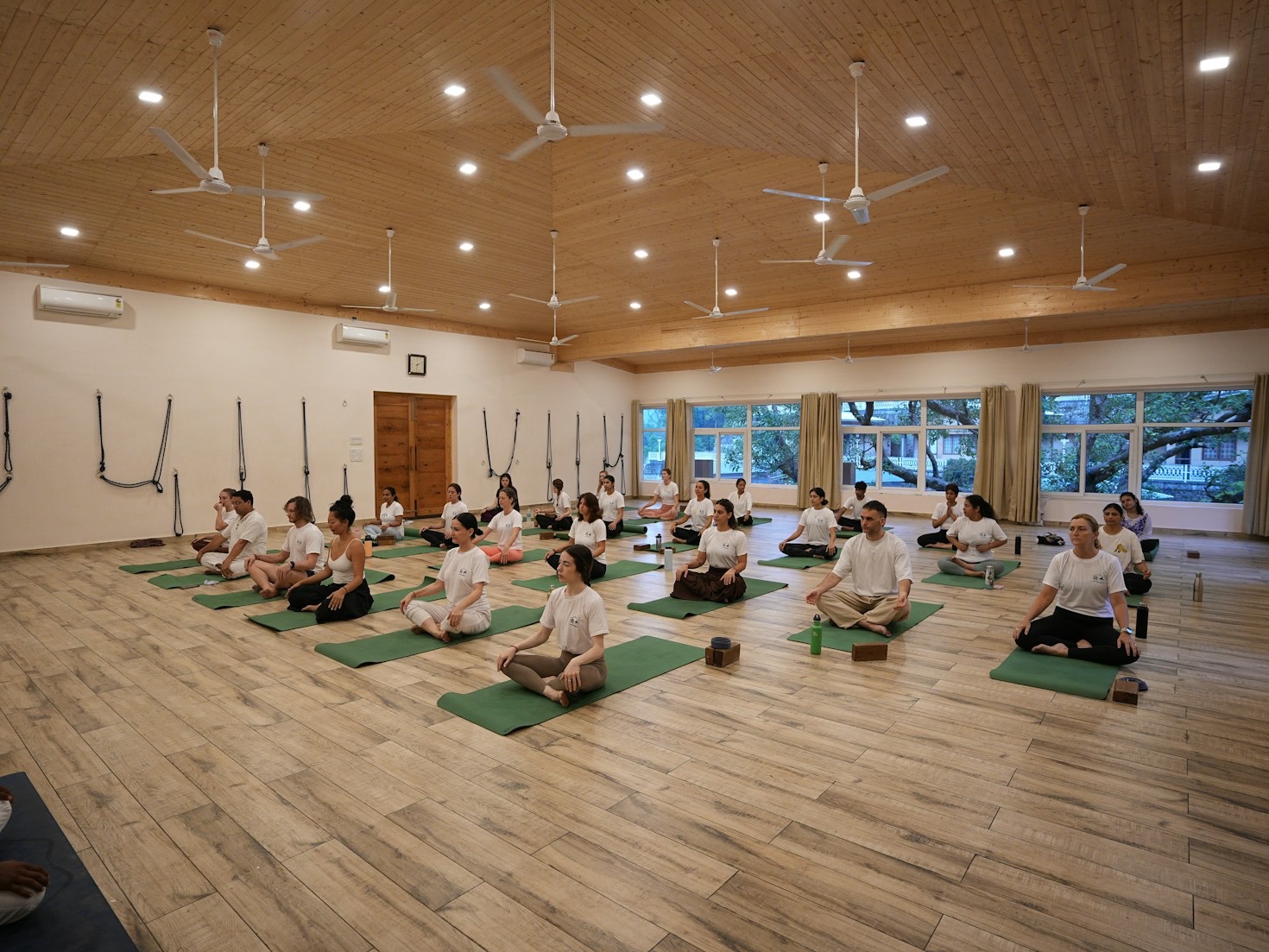 Energy Healing Techniques for Everyday Inspiration